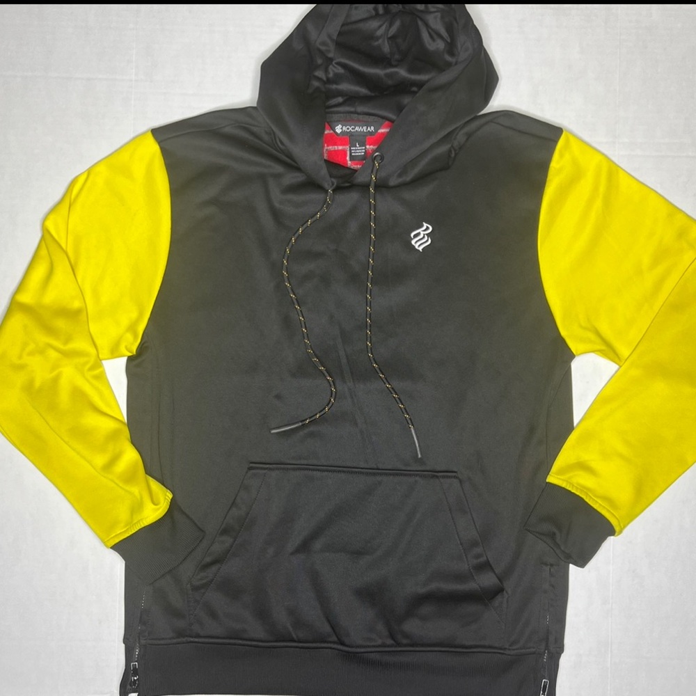 Rocawear pullover hoodie unisex size large y2k 100% polyester